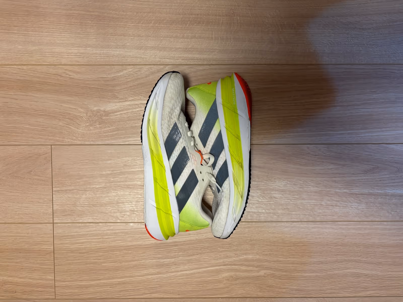 ADISTAR。SUPERNOVA シリーズと似た用途で使用